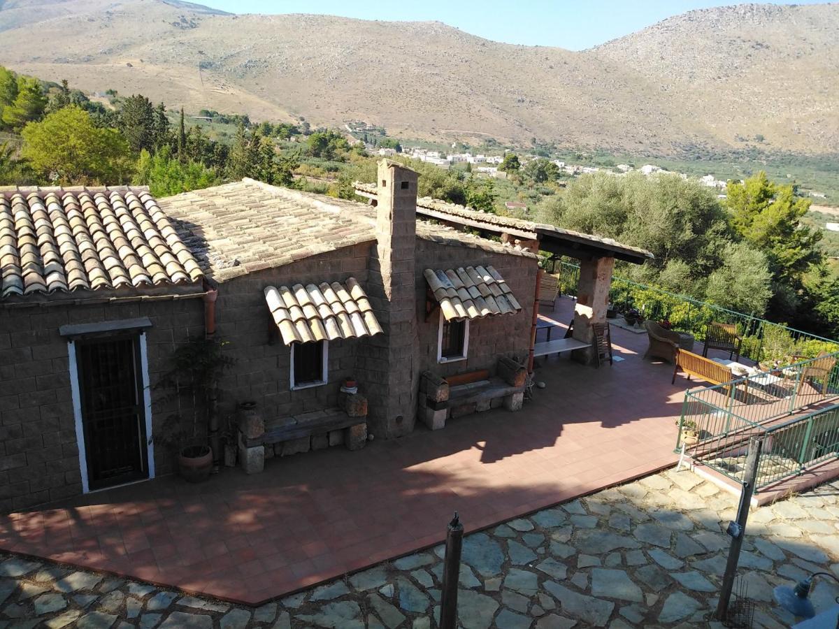 Il Corbezzolo Suite Appartament Кастелуцо Екстериор снимка